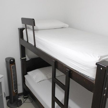 Hostal Cattleya מדיין מראה חיצוני תמונה