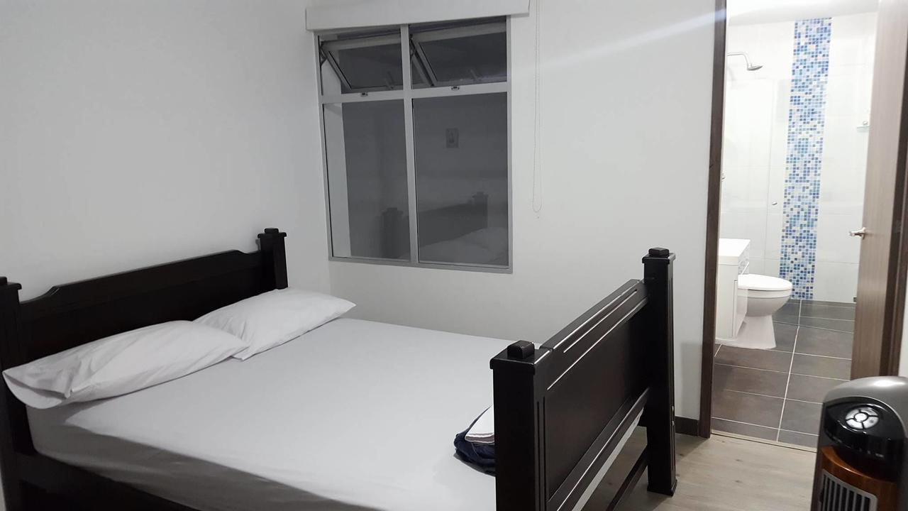 Hostal Cattleya מדיין מראה חיצוני תמונה