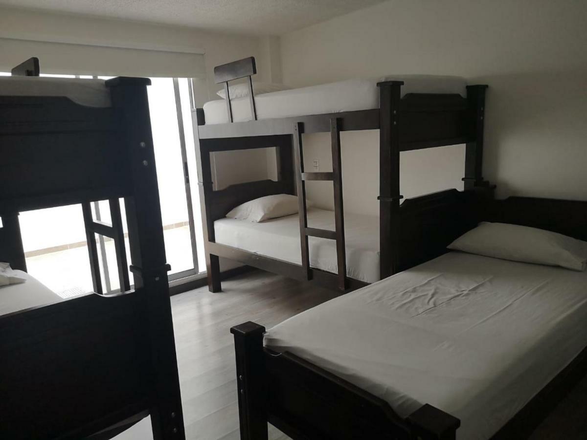 Hostal Cattleya מדיין מראה חיצוני תמונה