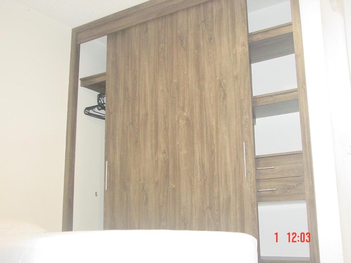 Hostal Cattleya מדיין מראה חיצוני תמונה